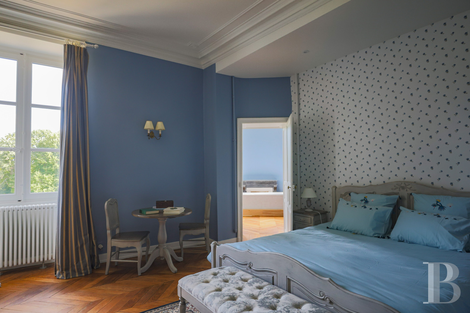 Dans la Sarthe, à l’est du Mans, un château du 19e siècle d’inspiration Renaissance dans son parc de onze hectares - photo  n°24